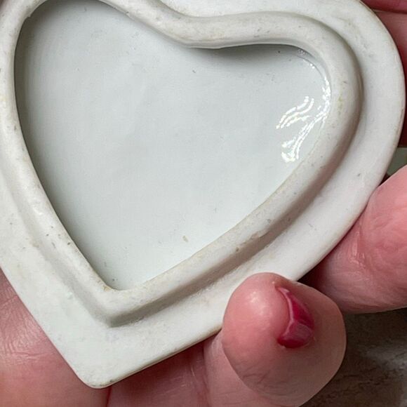 Vintage Gerold Porzellan Heart shaped trinket box Tettau, Bavaria, West Germany - Picture 5 of 6